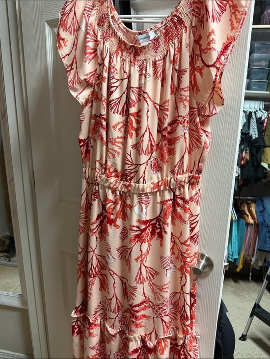 Liz Claiborne Dresses & Skirts - Liz Claiborne Cream Midi Dress with Red Coral Print.